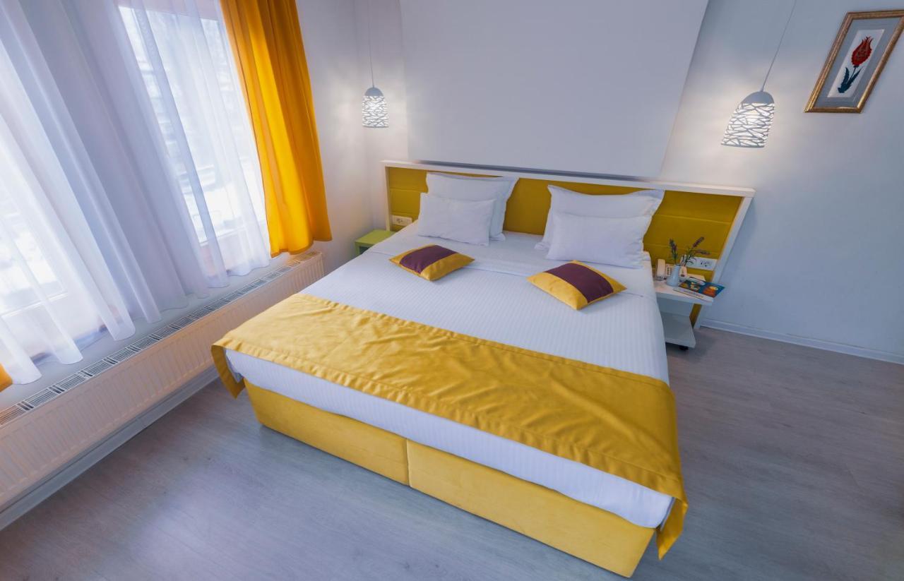 Hotel Boutique Libris ซาราเยโว ภายนอก รูปภาพ