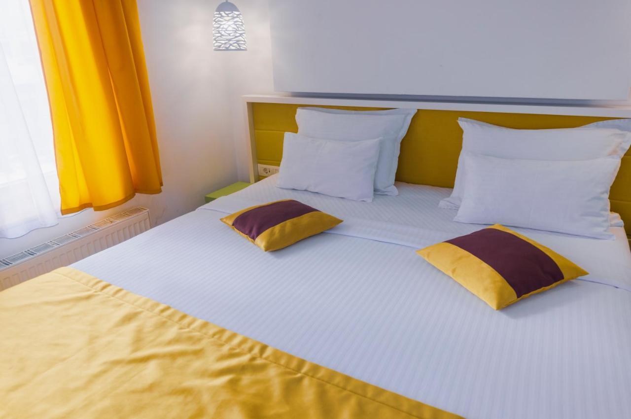 Hotel Boutique Libris ซาราเยโว ภายนอก รูปภาพ