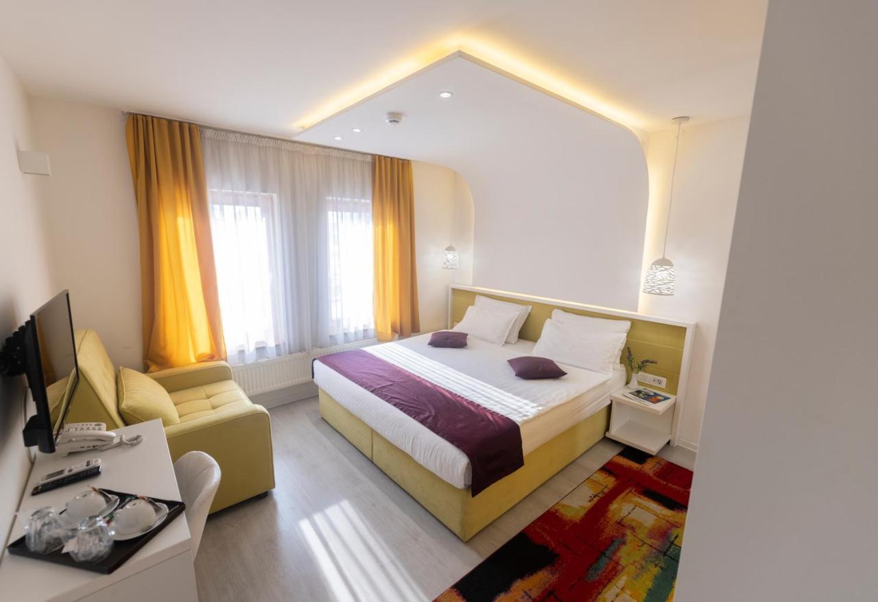 Hotel Boutique Libris ซาราเยโว ภายนอก รูปภาพ