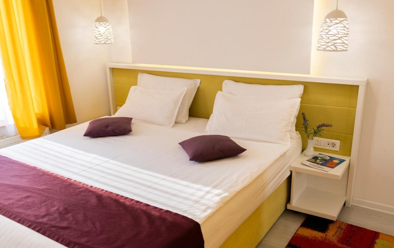 Hotel Boutique Libris ซาราเยโว ภายนอก รูปภาพ