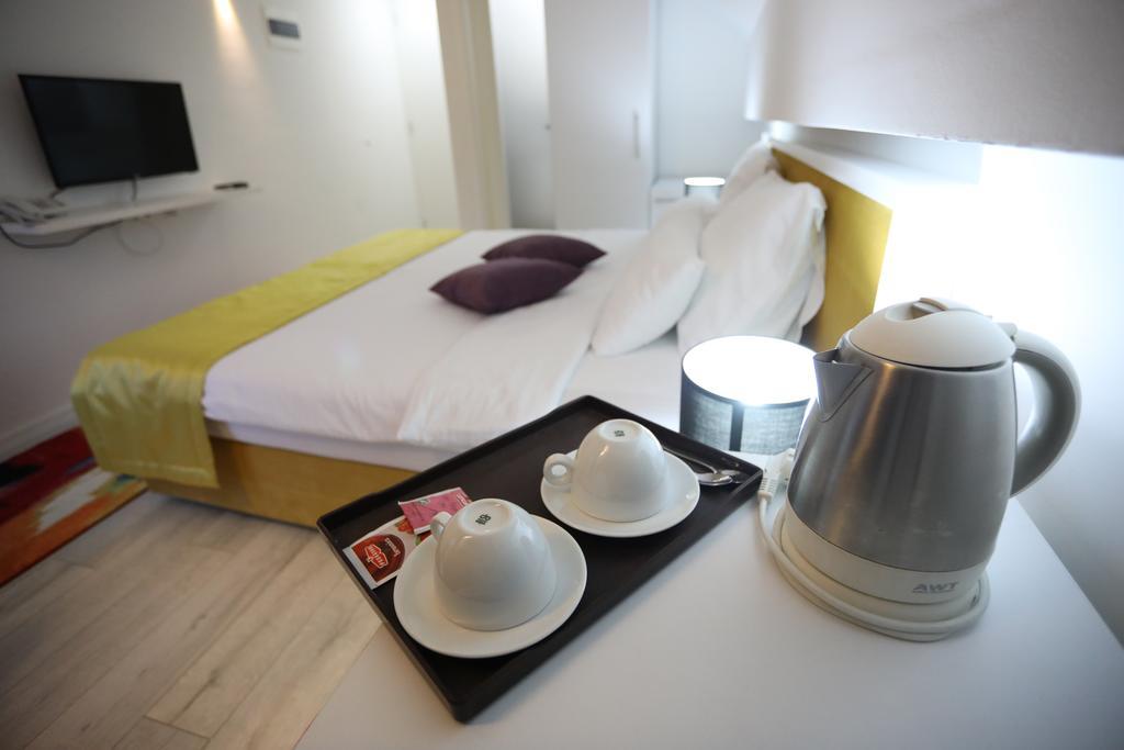 Hotel Boutique Libris ซาราเยโว ภายนอก รูปภาพ